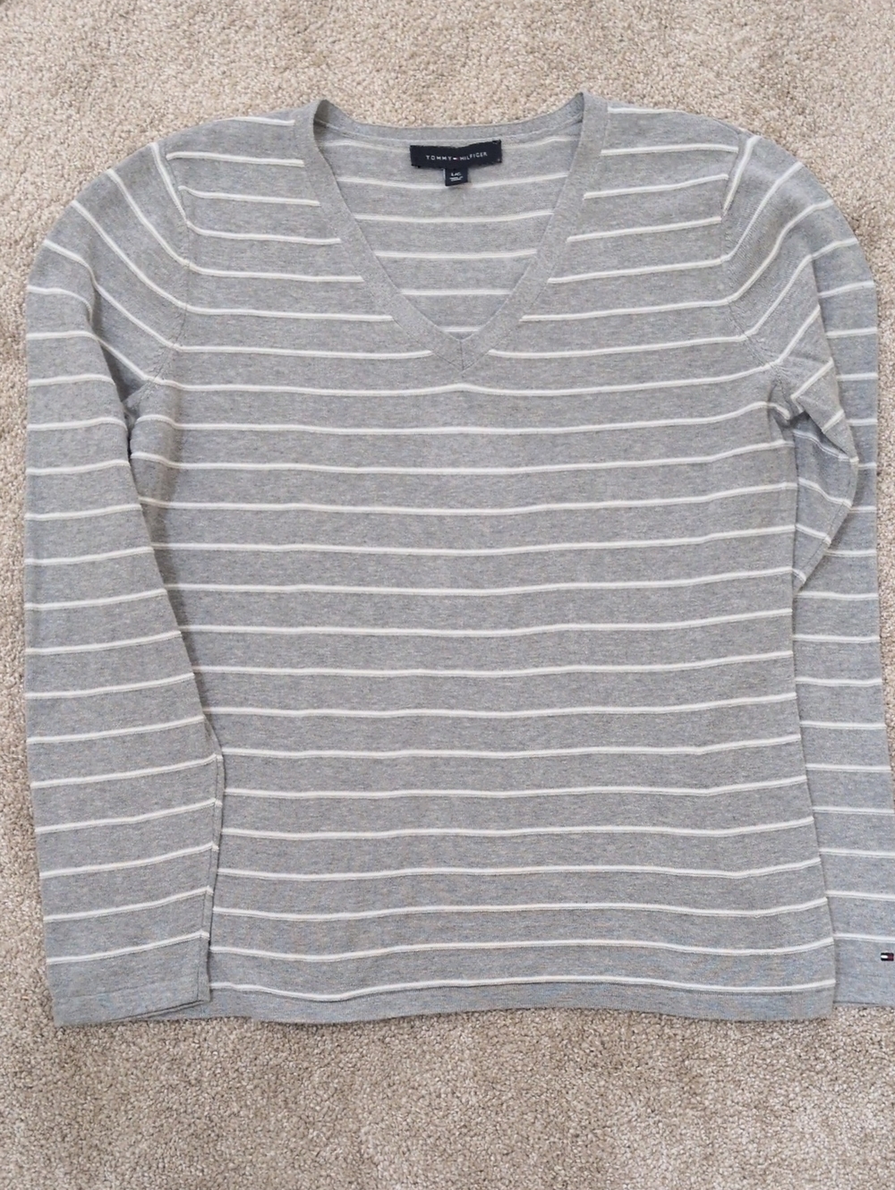 Tommy Hilfiger Gray and White Striped V-Neck Sweater Sz L